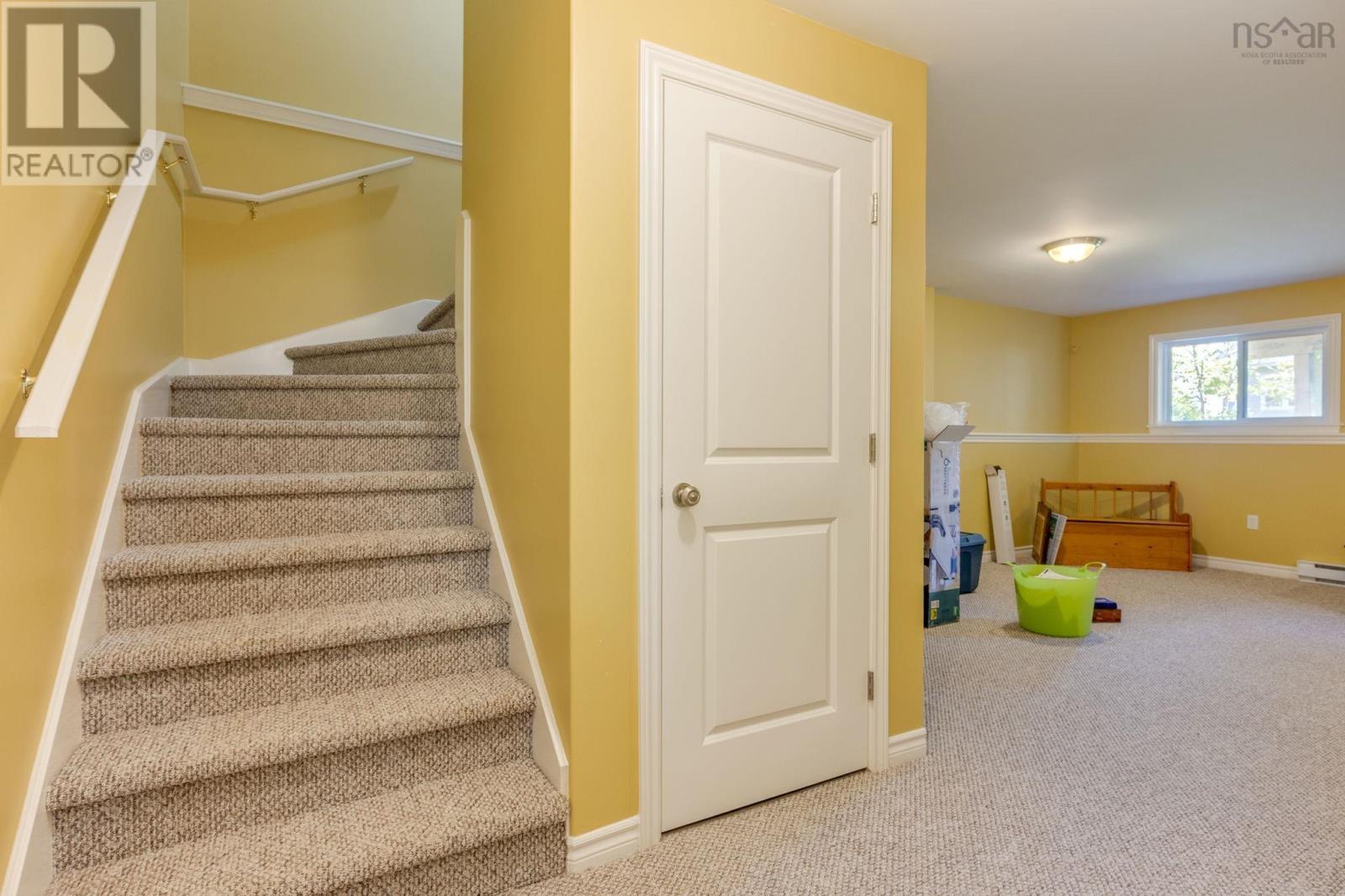 76 Outrigger Crescent Property Photo 38