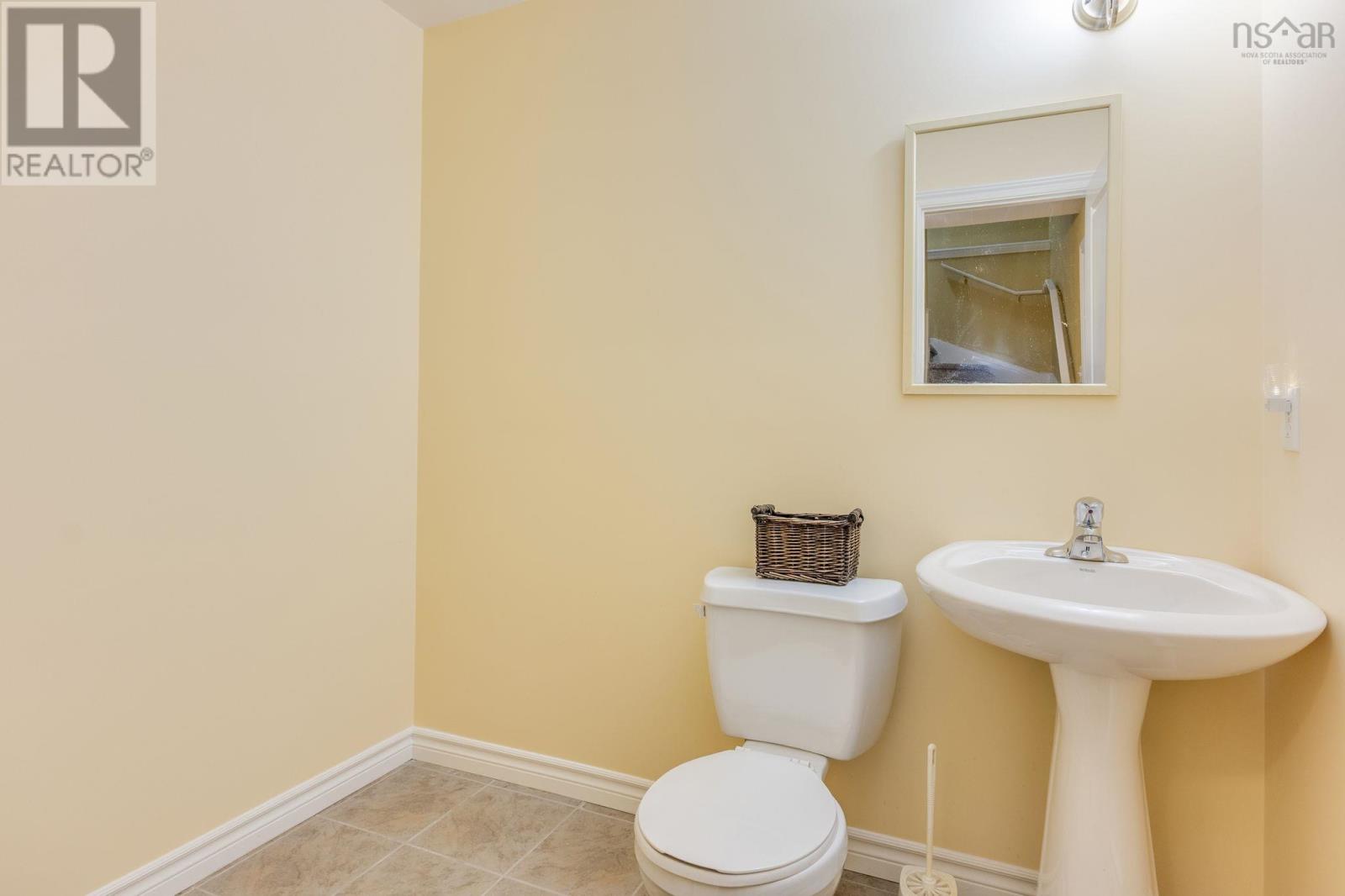 76 Outrigger Crescent Property Photo 42
