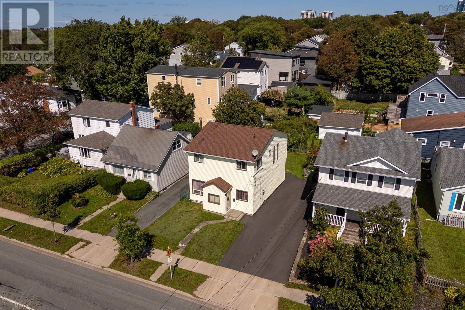 2875 Connaught Avenue Photo de la propriété 1