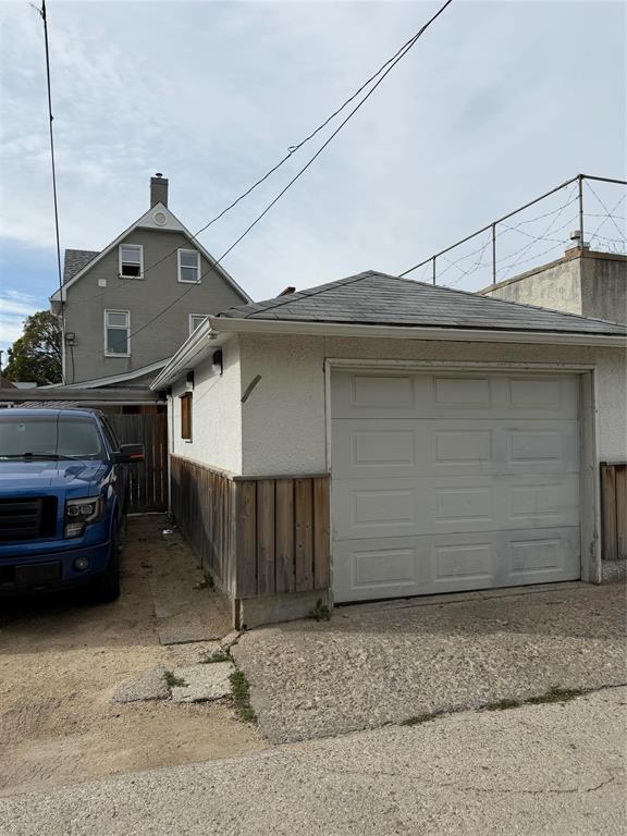 791 Selkirk Avenue Property Photo 2