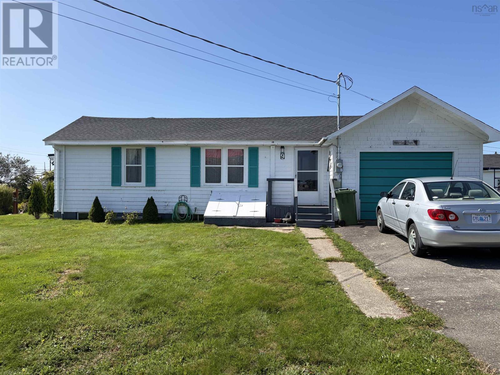 9 Stoddart Drive Property Photo 1