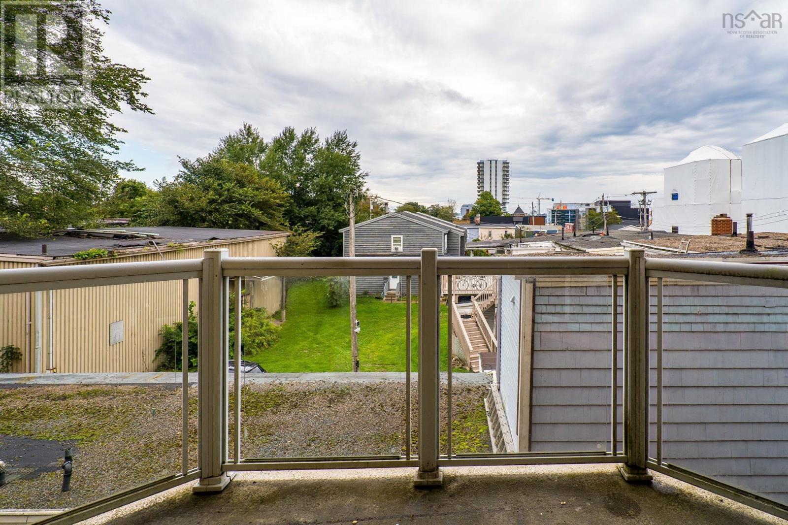 301 5689 Cunard Street Property Photo 12