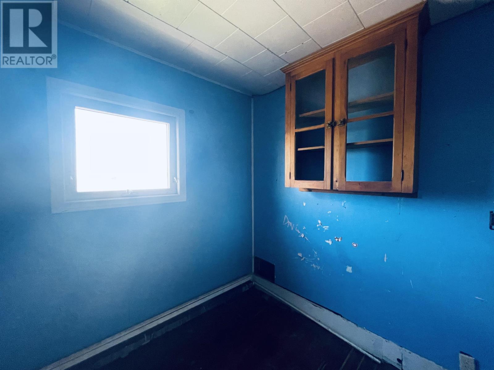 174 Borden Avenue Property Photo 19