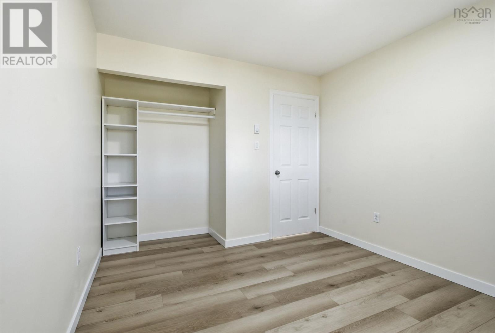 54 Wynn Castle Drive Property Photo 25
