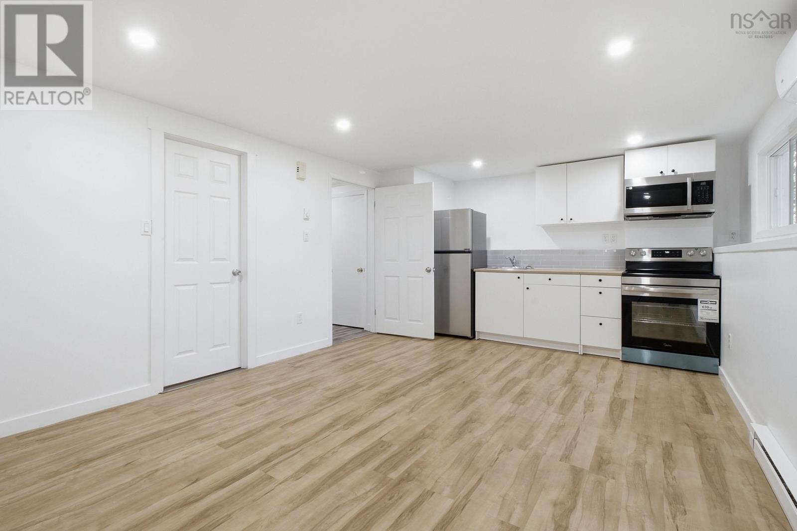 54 Wynn Castle Drive Property Photo 32