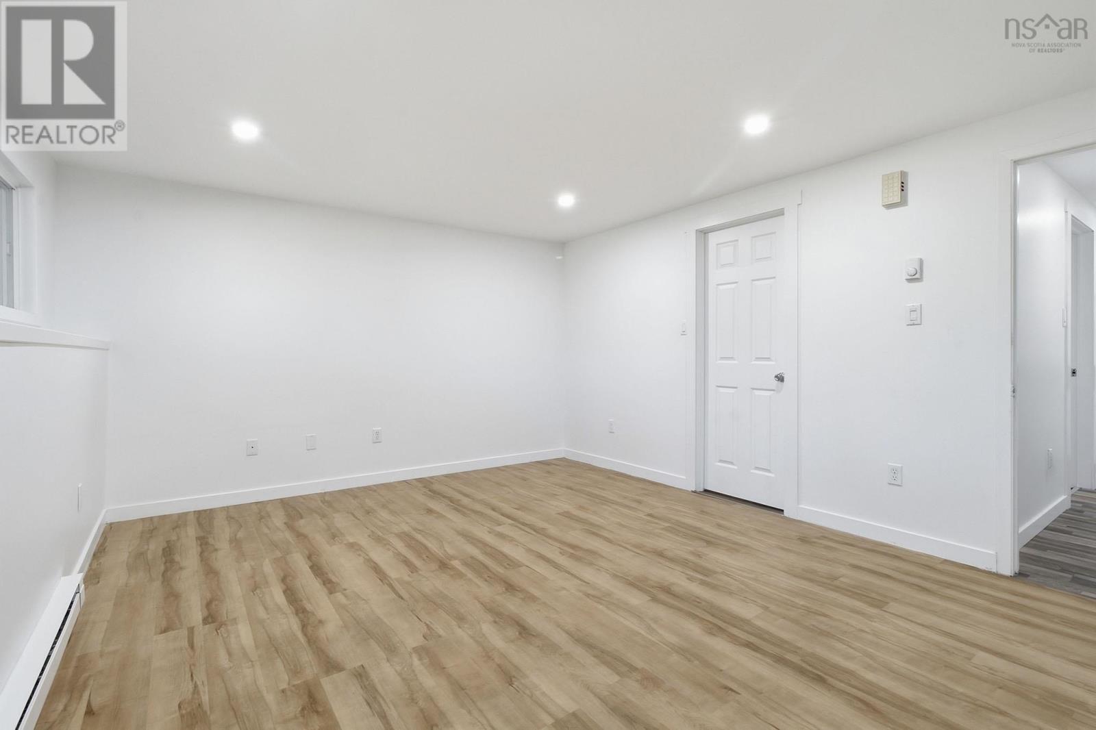 54 Wynn Castle Drive Property Photo 34