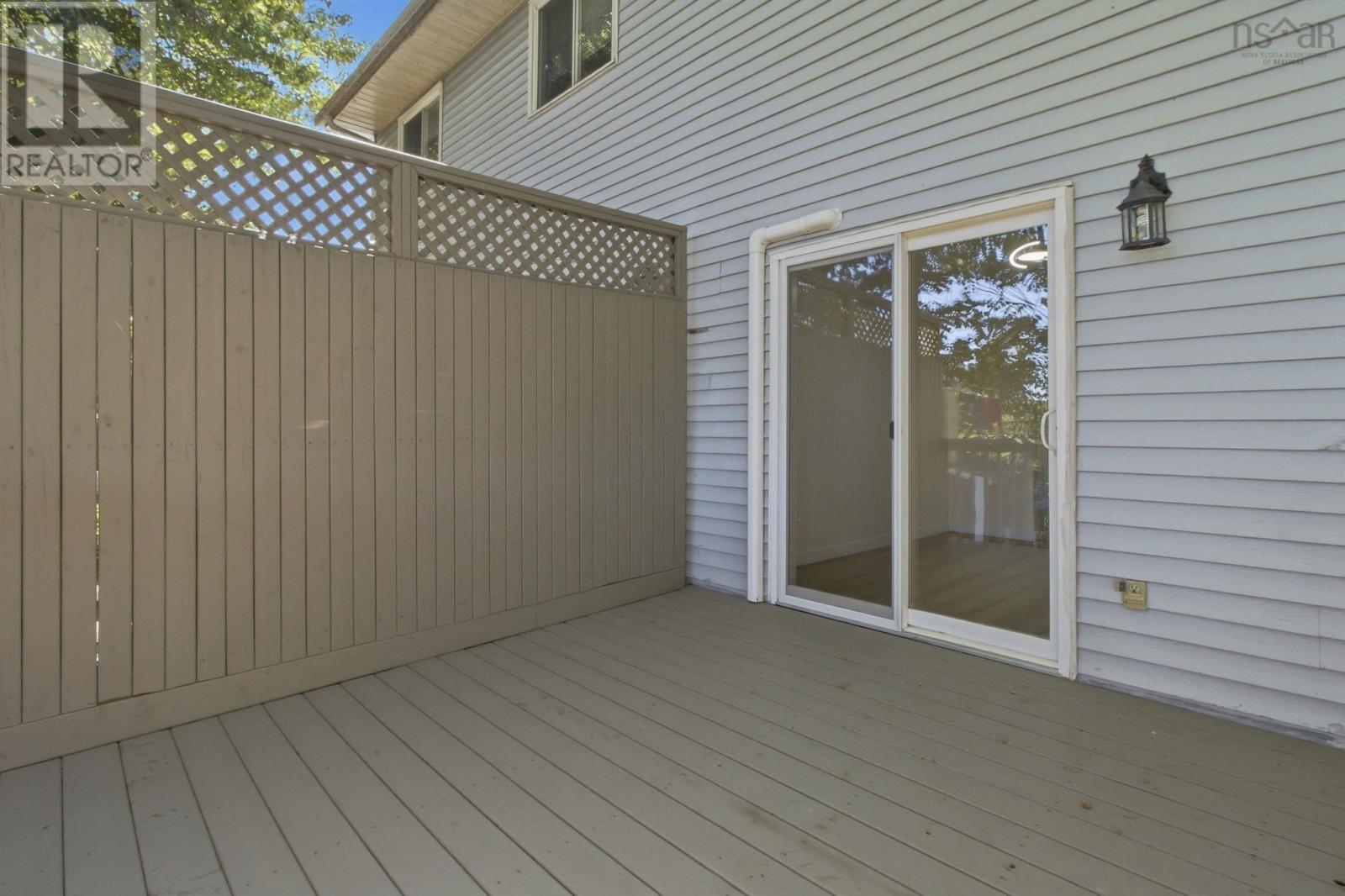 54 Wynn Castle Drive Property Photo 37