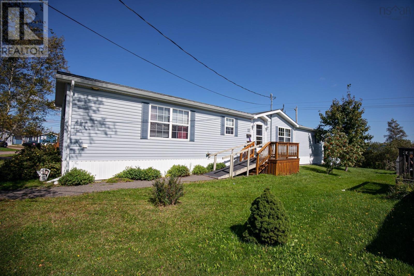 27 Fernwood Drive Property Photo 1