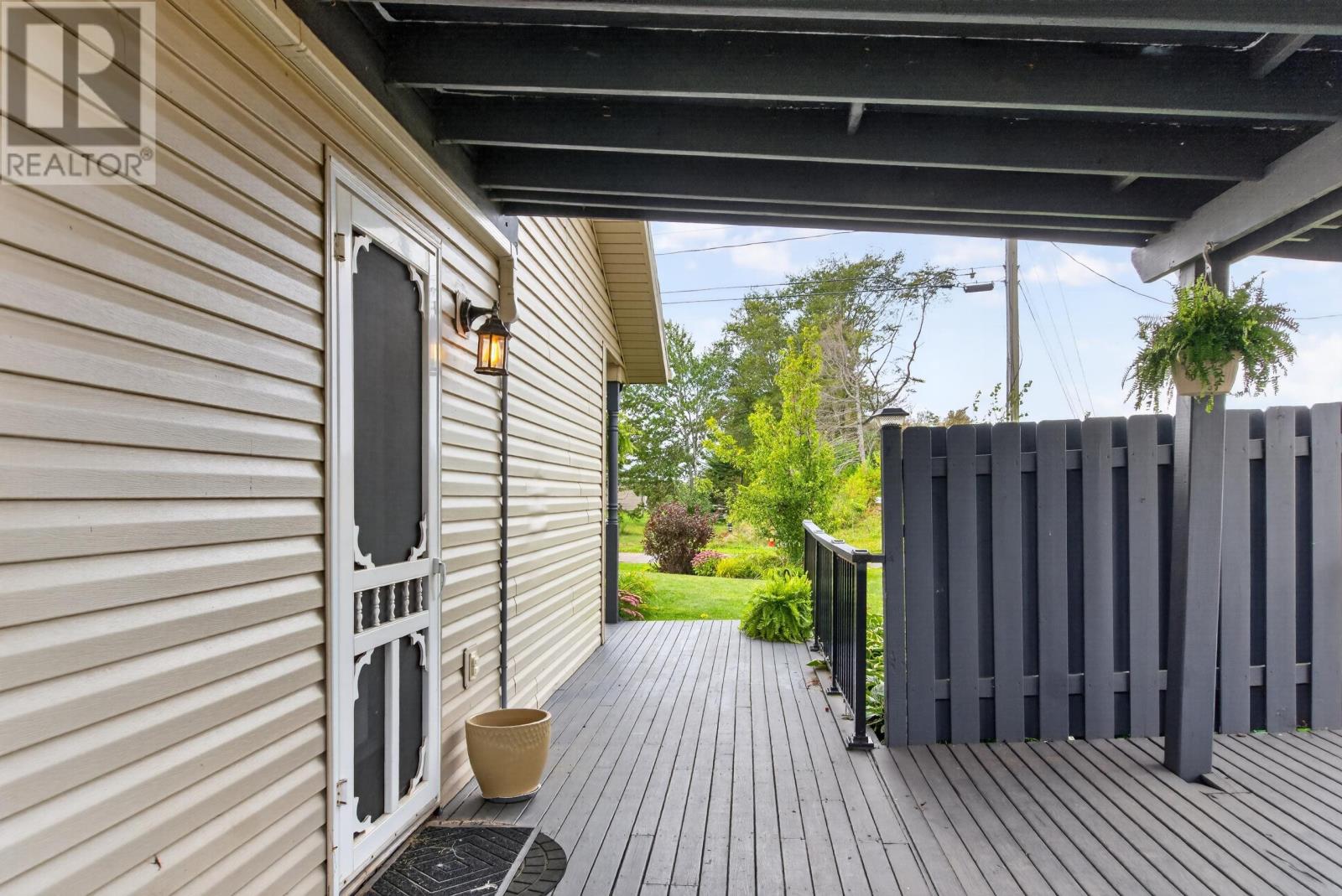 28 Heatherway Drive Property Photo 17