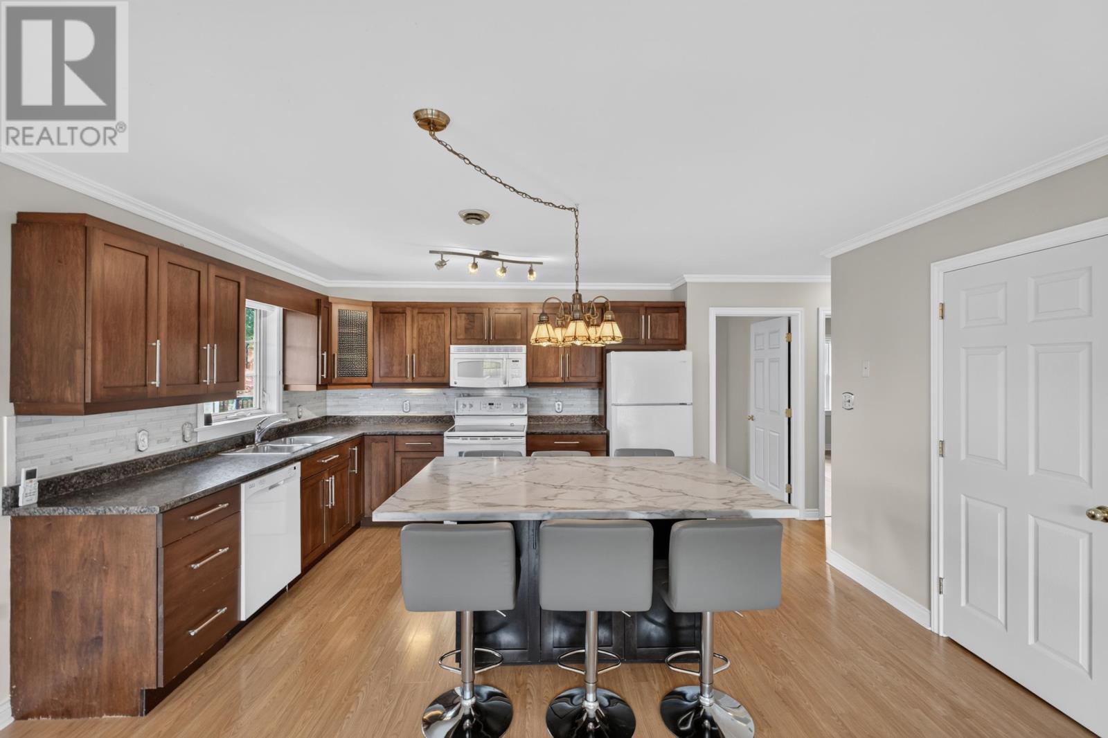 28 Heatherway Drive Property Photo 28