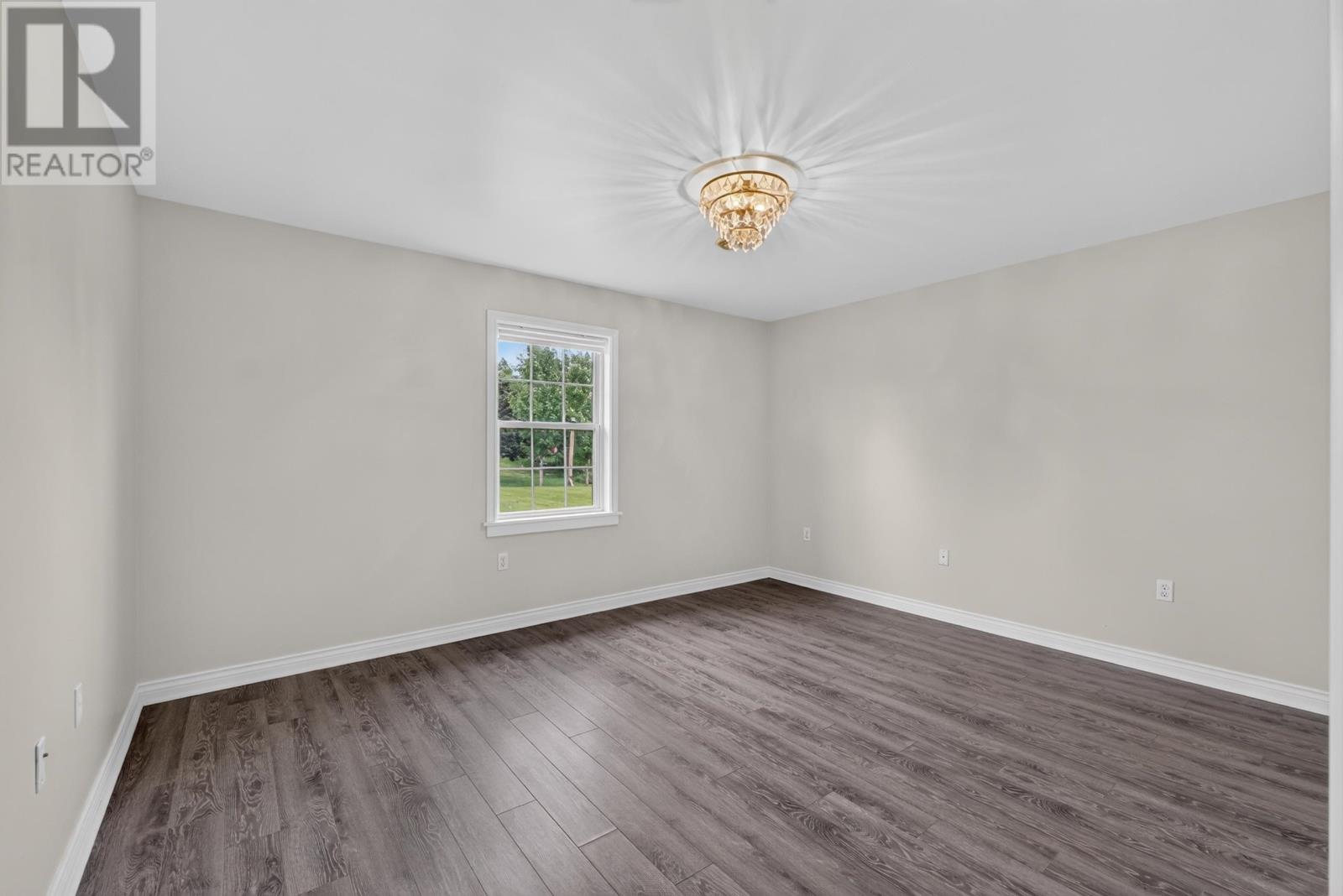 28 Heatherway Drive Property Photo 39