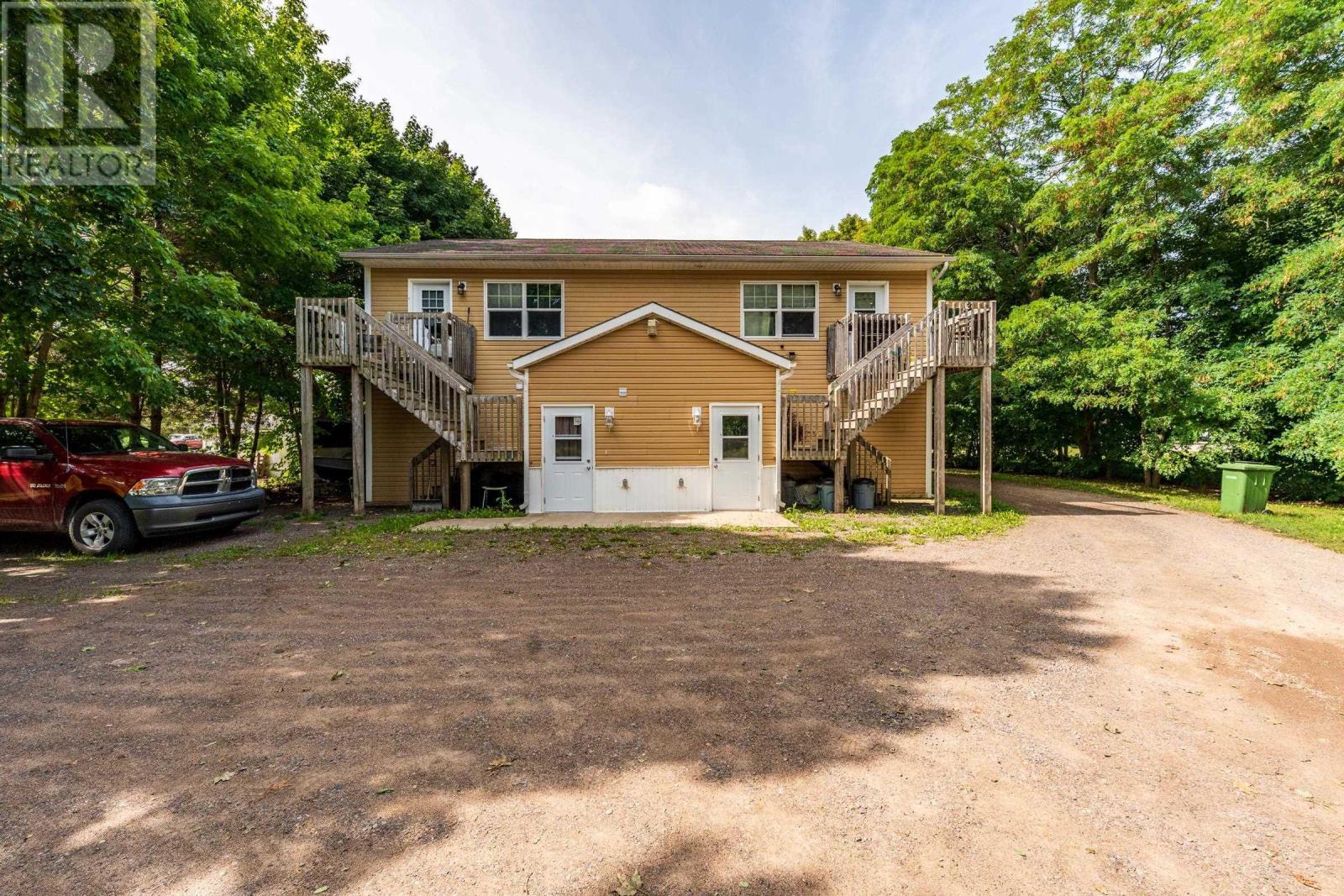 1518/1520 Bridge Street Street Property Photo 4