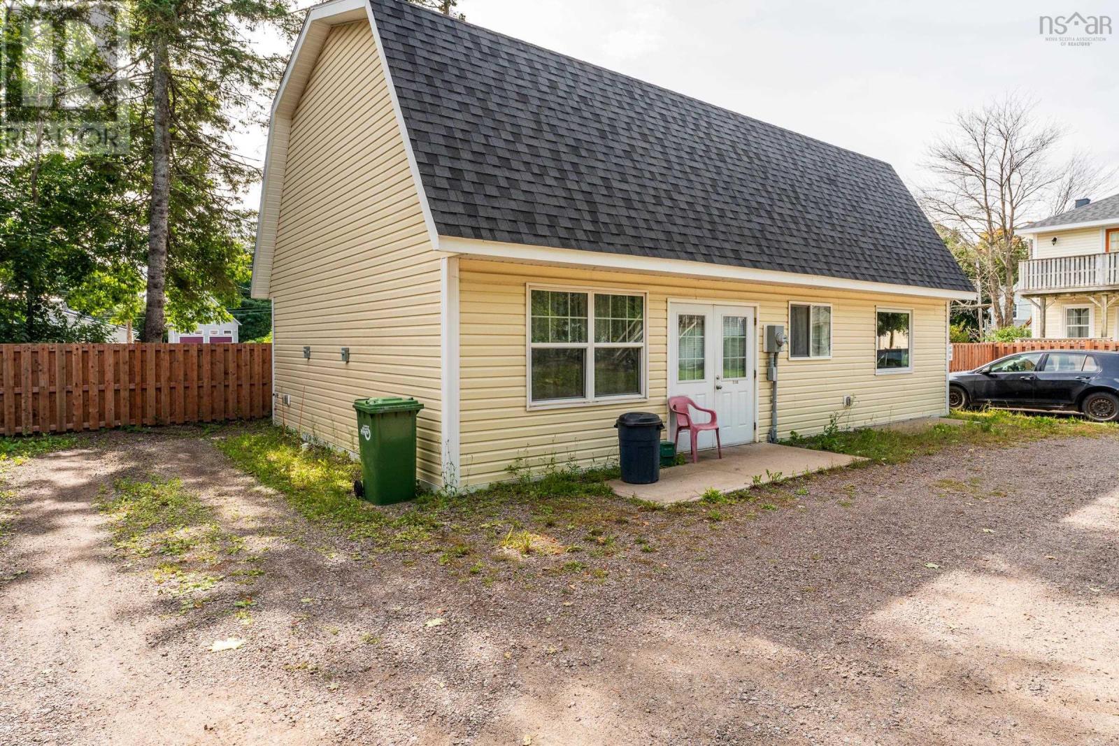 1518/1520 Bridge Street Street Property Photo 20