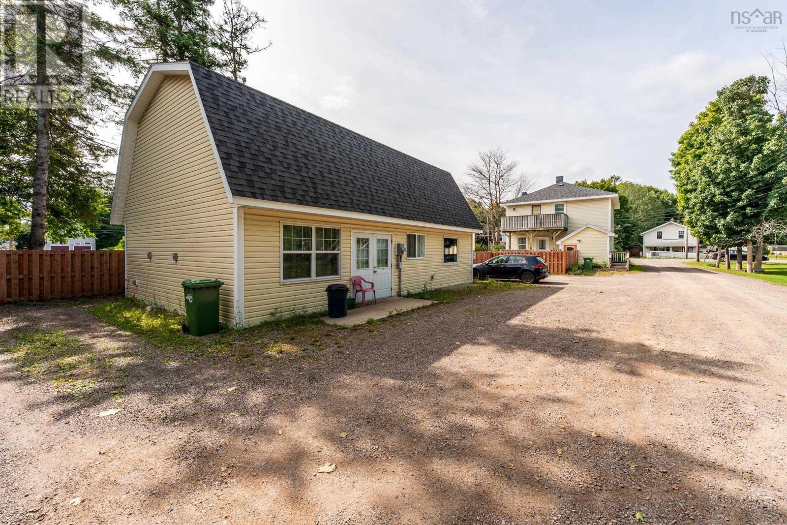 1518/1520 Bridge Street Street Property Photo 21