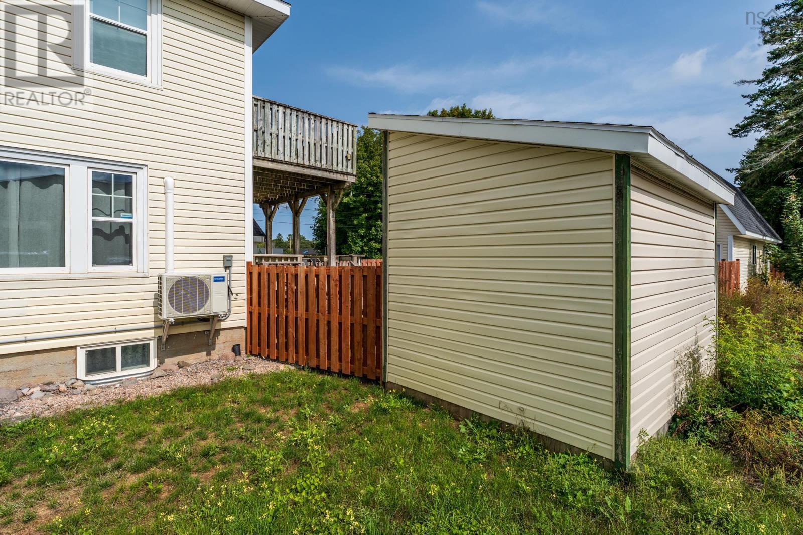 1518/1520 Bridge Street Street Property Photo 24