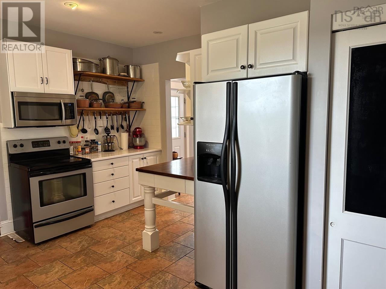1518/1520 Bridge Street Street Property Photo 27