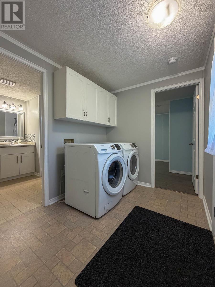7 Richards Street Property Photo 8