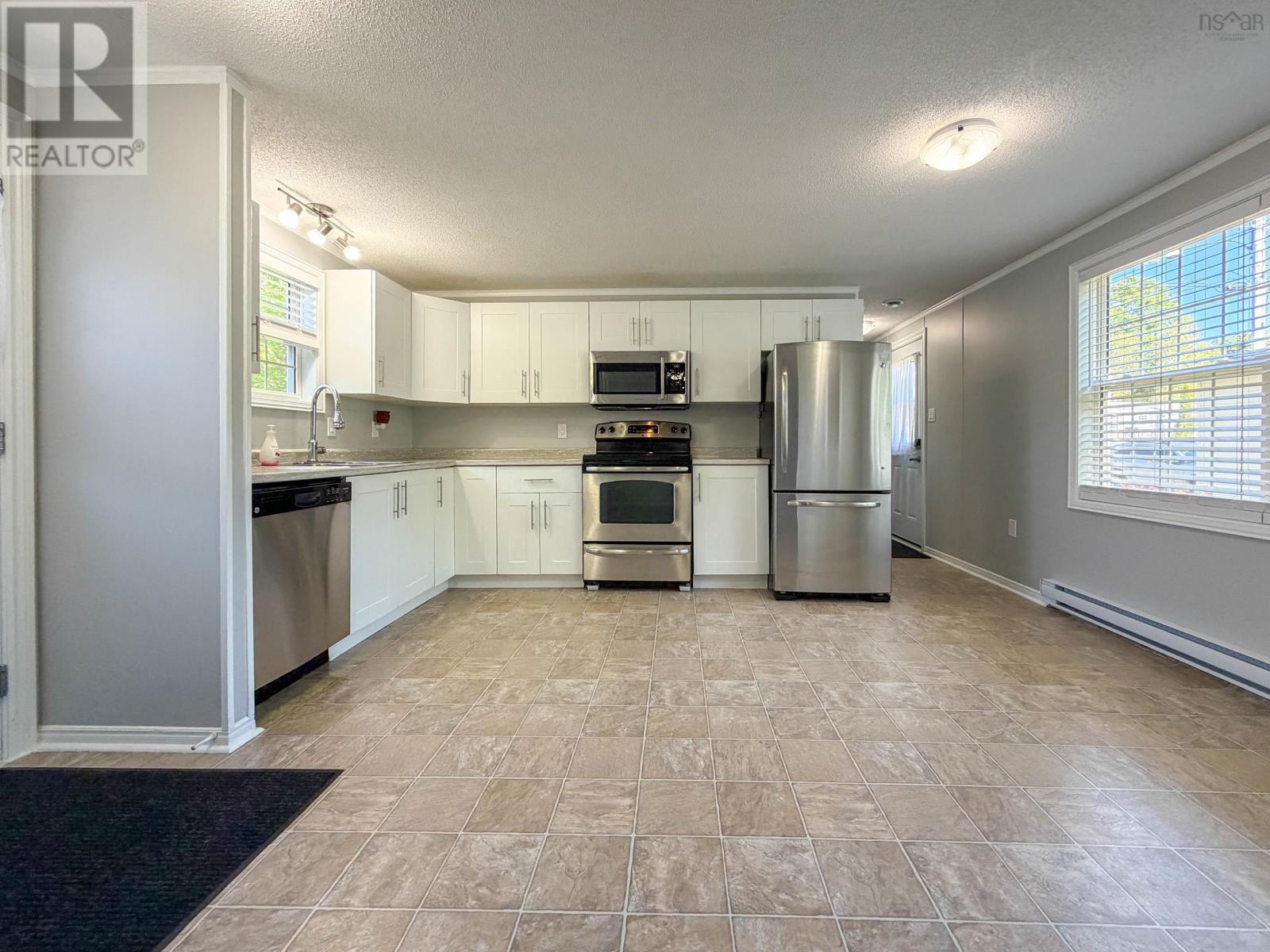 7 Richards Street Property Photo 11
