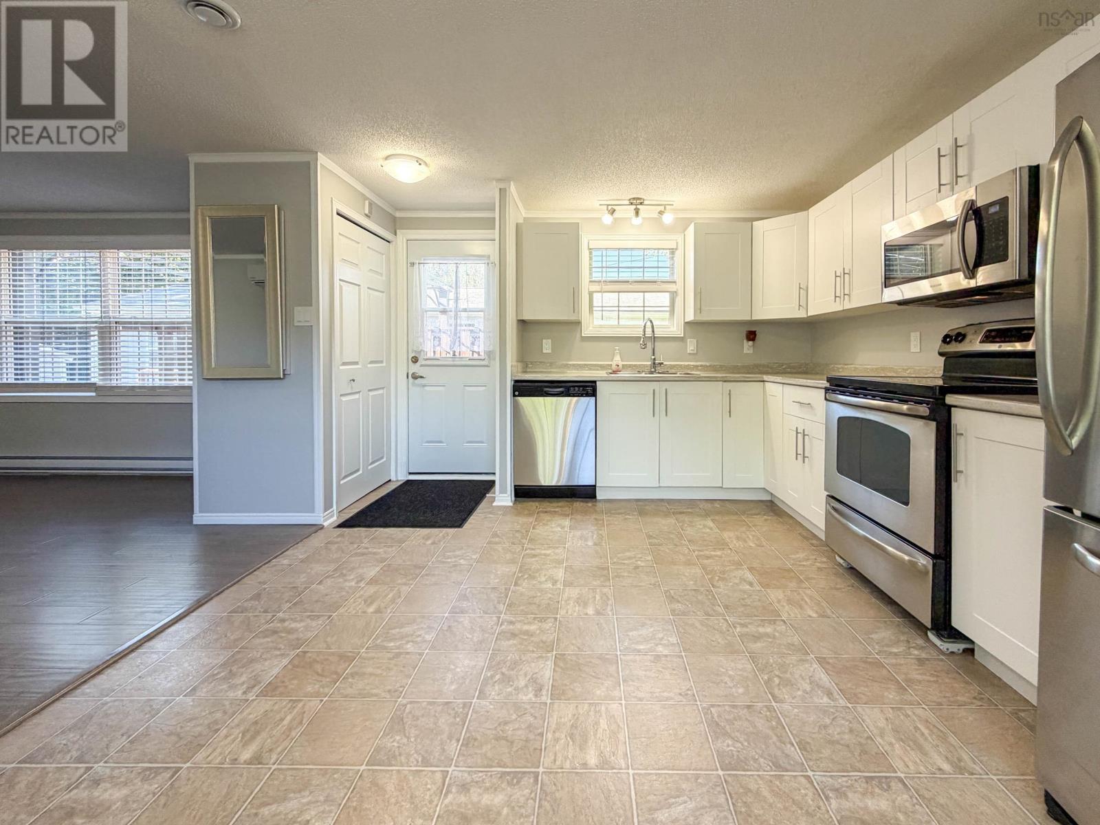 7 Richards Street Property Photo 12
