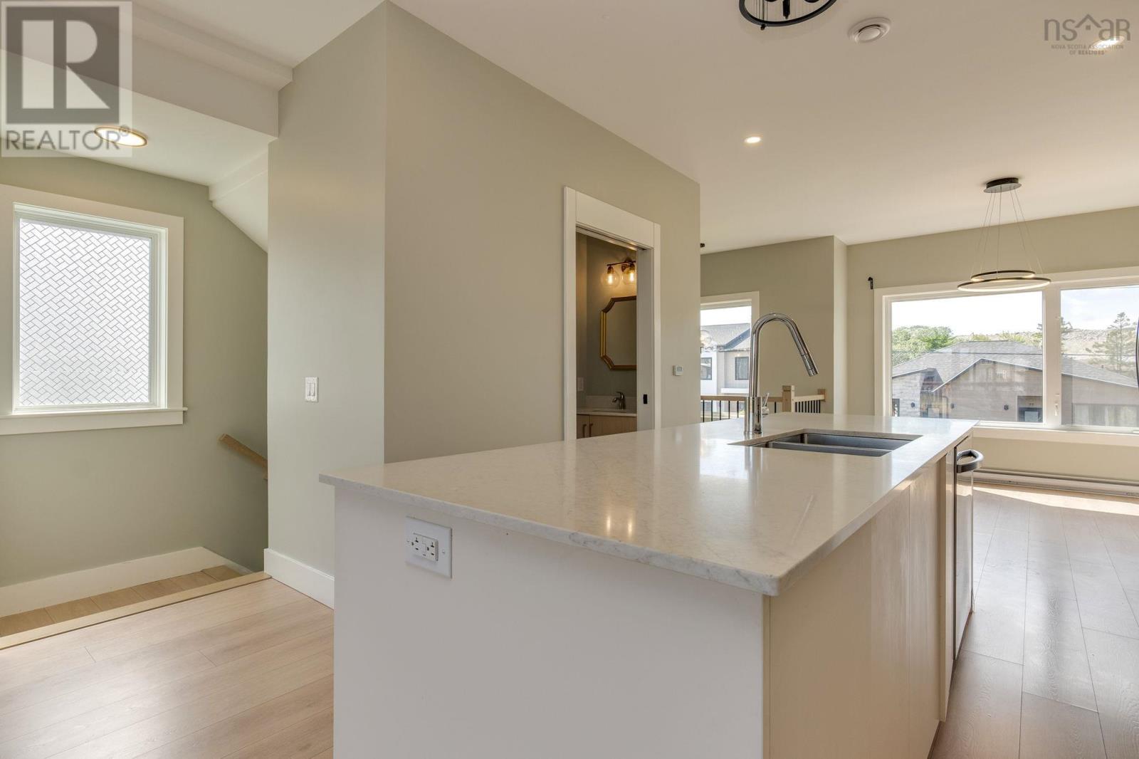 78 Honeygold Drive Property Photo 24