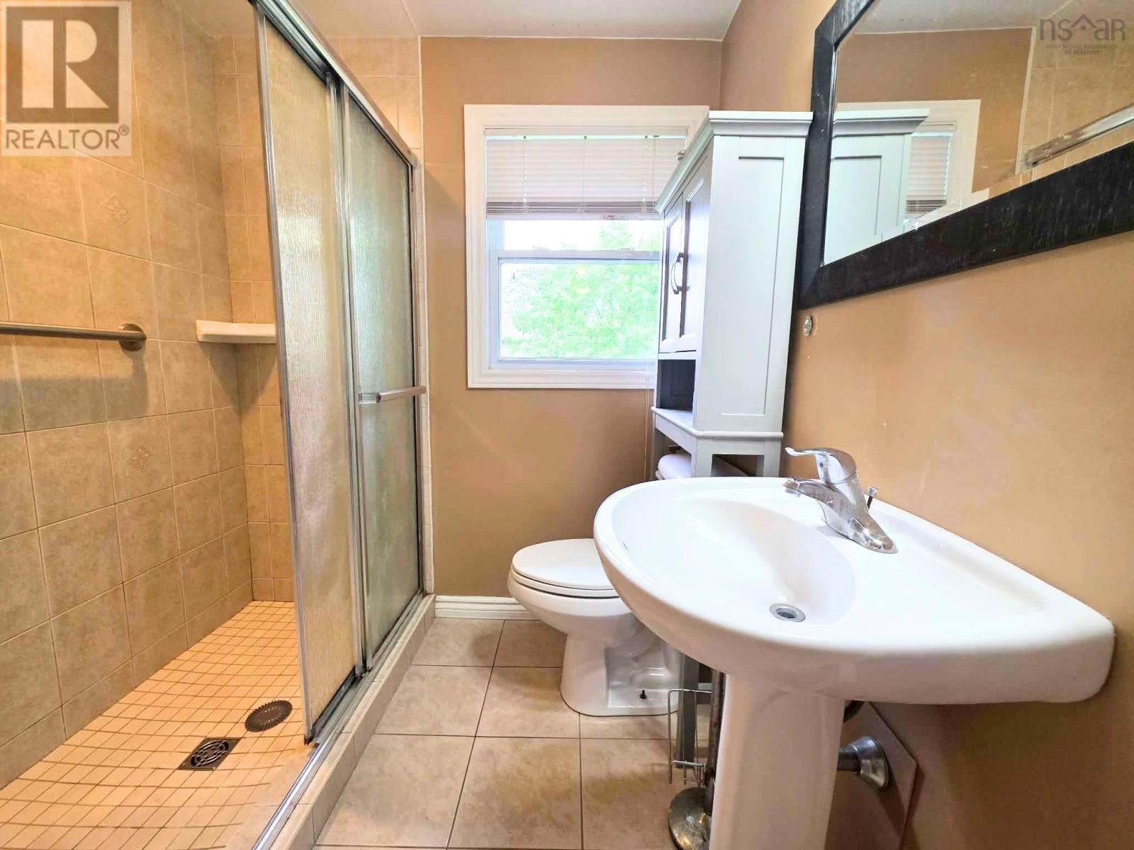 59 Lynne Drive Property Photo 9