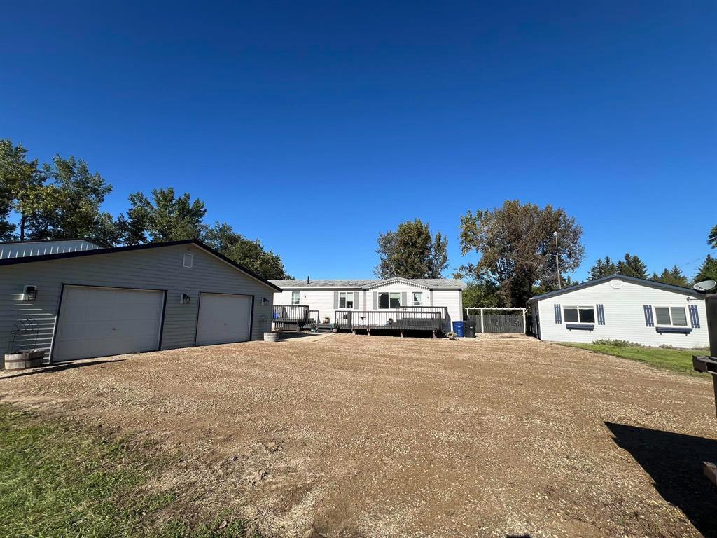 50 Cottonwood Crescent Property Photo 2