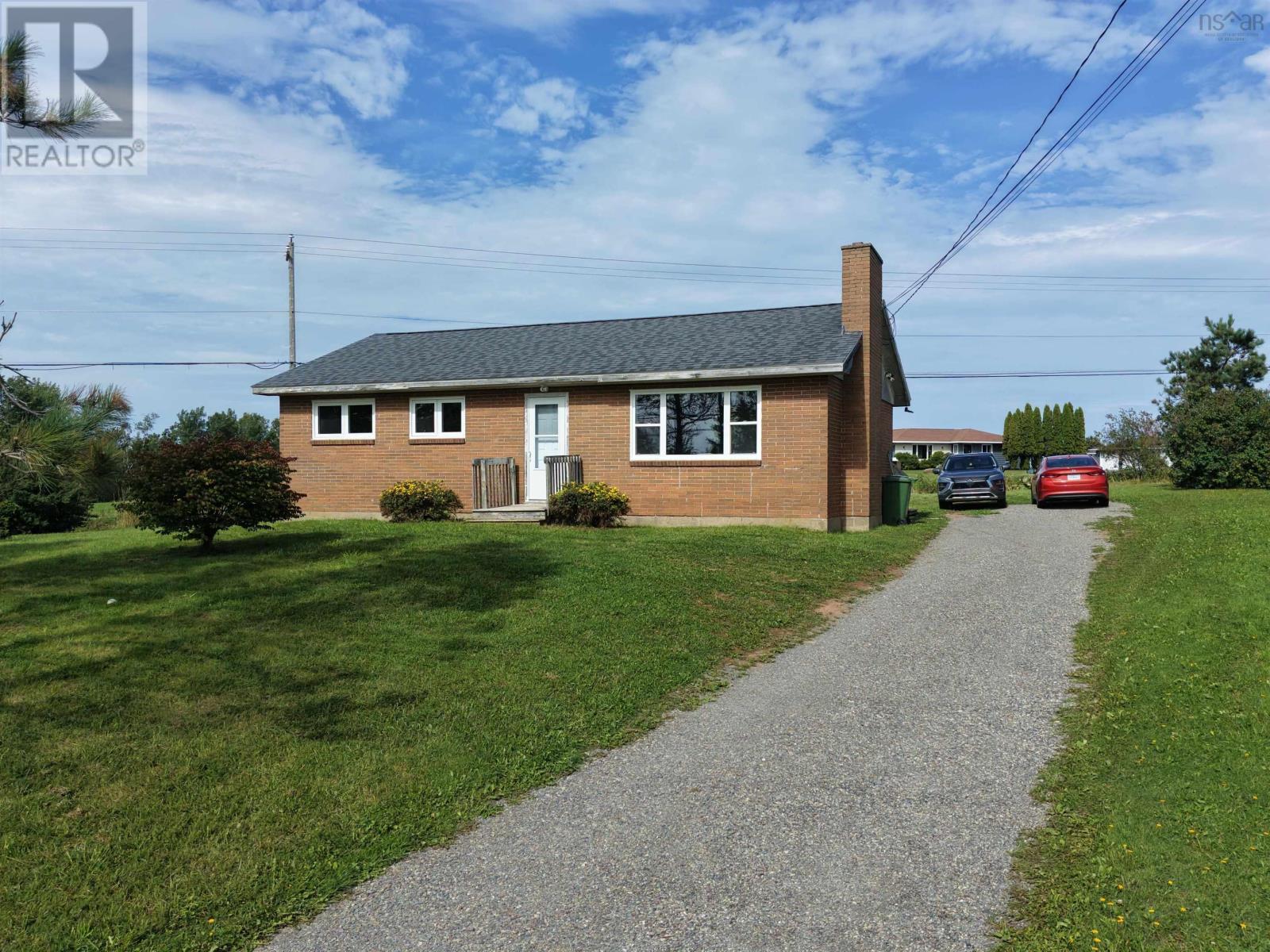 2049 Frasers Mountain Road Property Photo 1