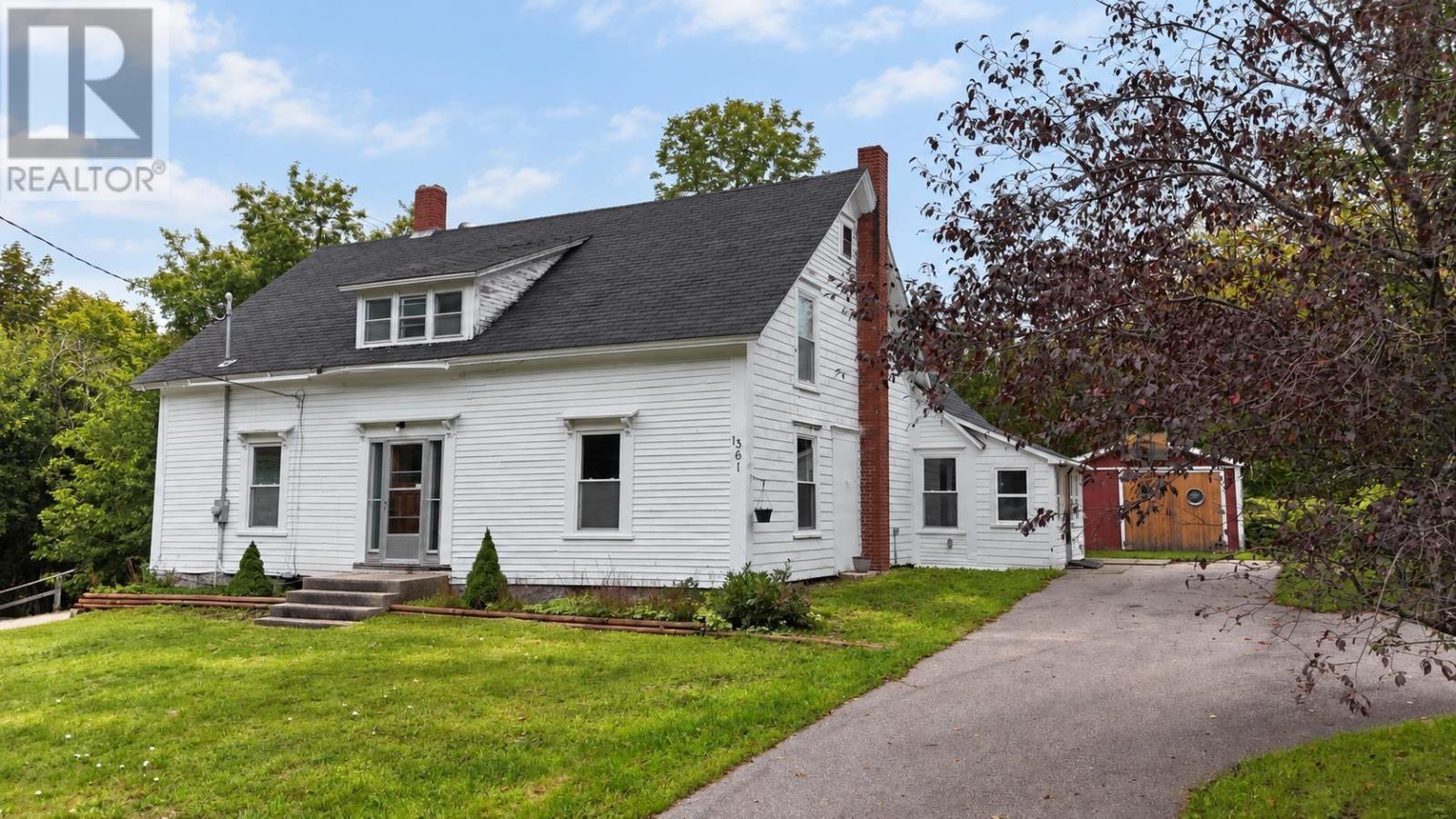 1361 River Road Property Photo 1