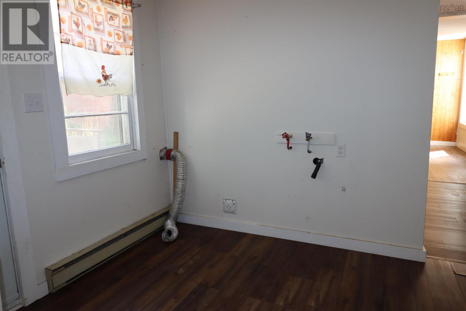 1361 River Road Property Photo 32