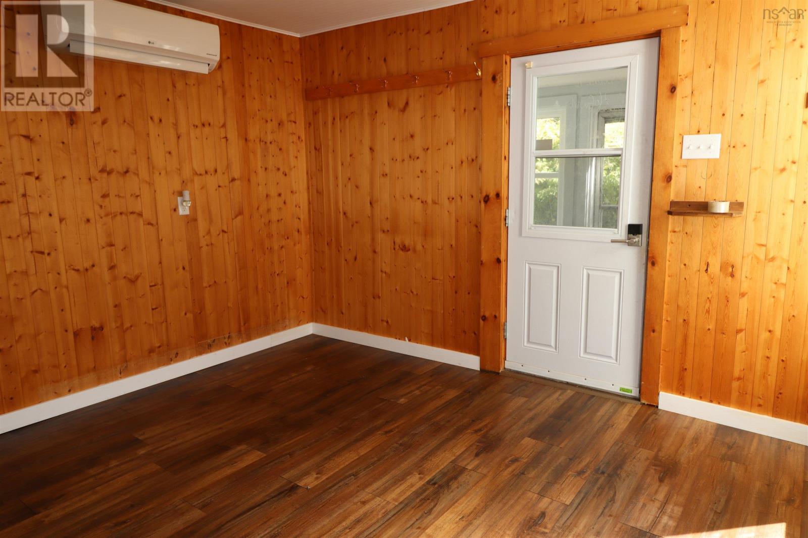 1361 River Road Property Photo 34