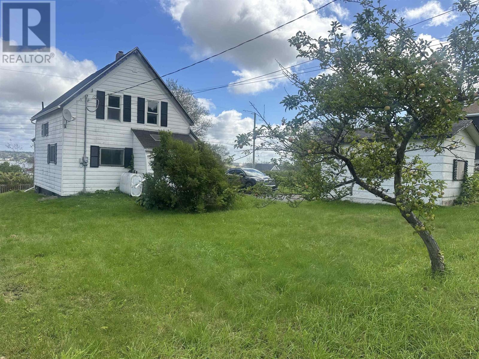 445 Murray Street Property Photo 3