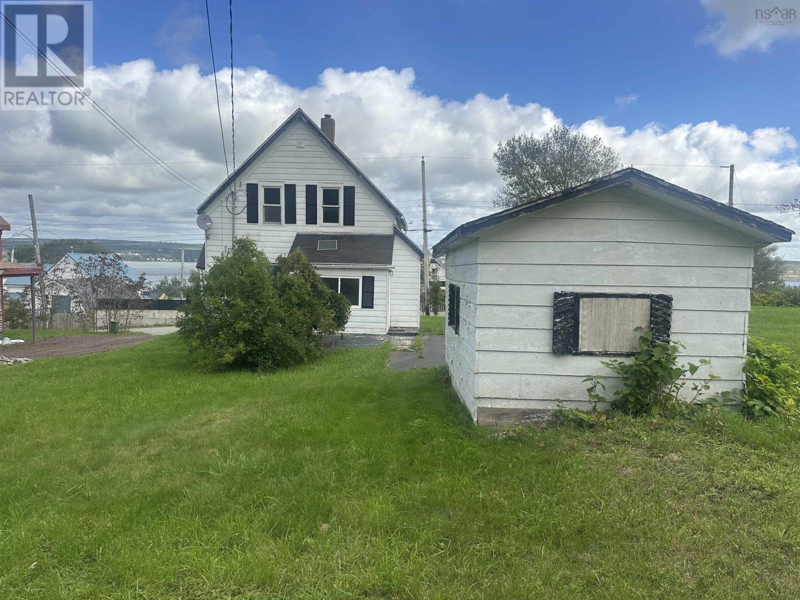 445 Murray Street Property Photo 4