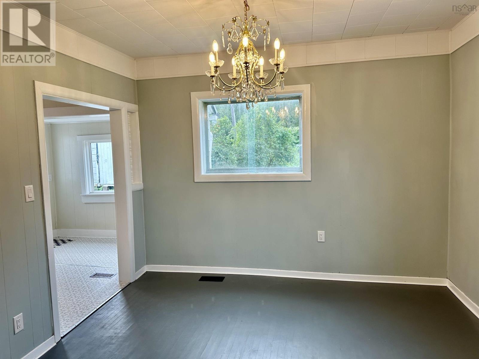 445 Murray Street Property Photo 11