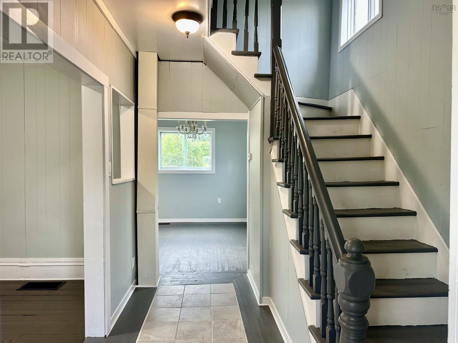 445 Murray Street Property Photo 17