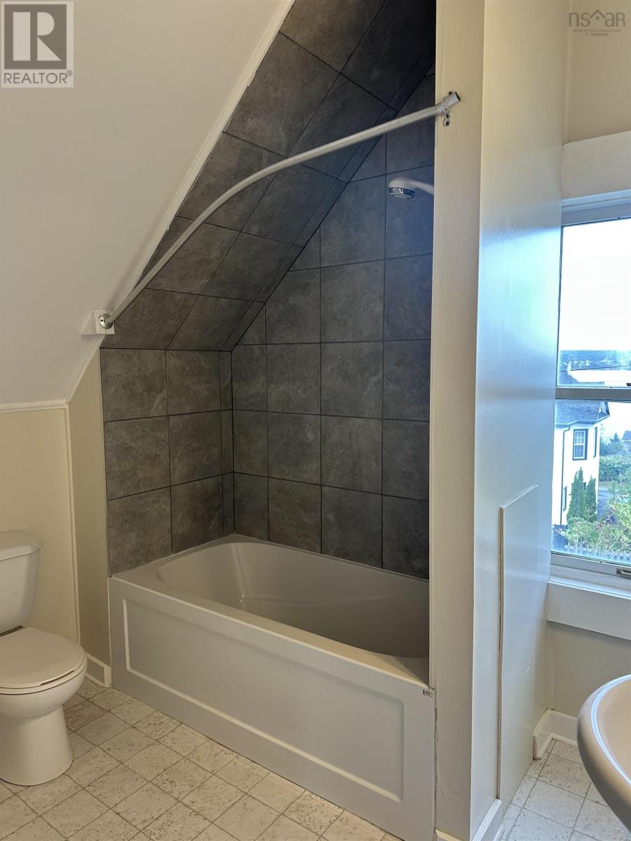 445 Murray Street Property Photo 27
