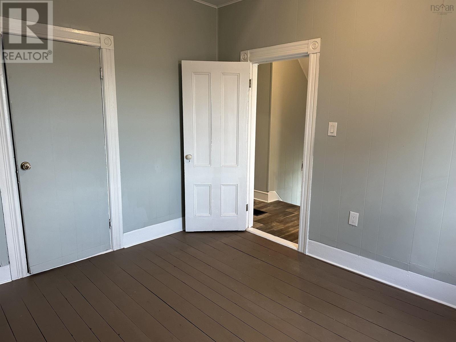 445 Murray Street Property Photo 29