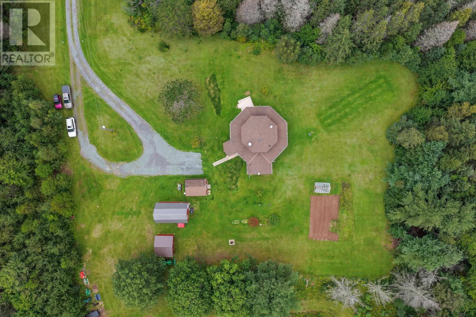 1323 Brooklyn Road Property Photo 3