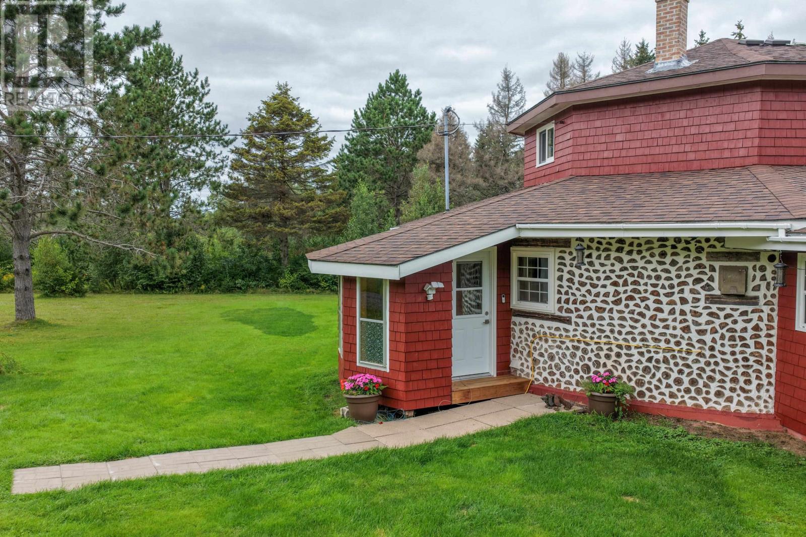 1323 Brooklyn Road Property Photo 11