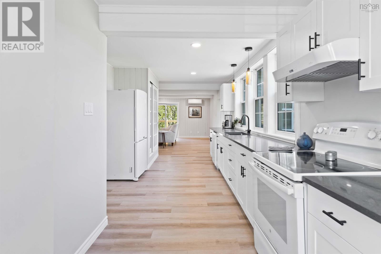 18 Woodman Road Property Photo 9