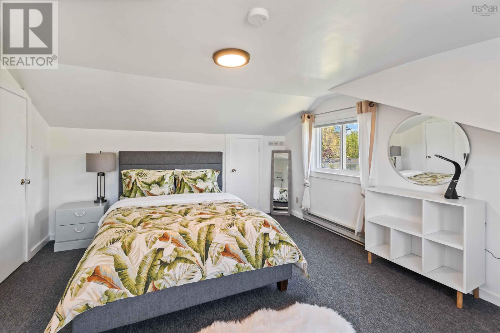 18 Woodman Road Property Photo 28