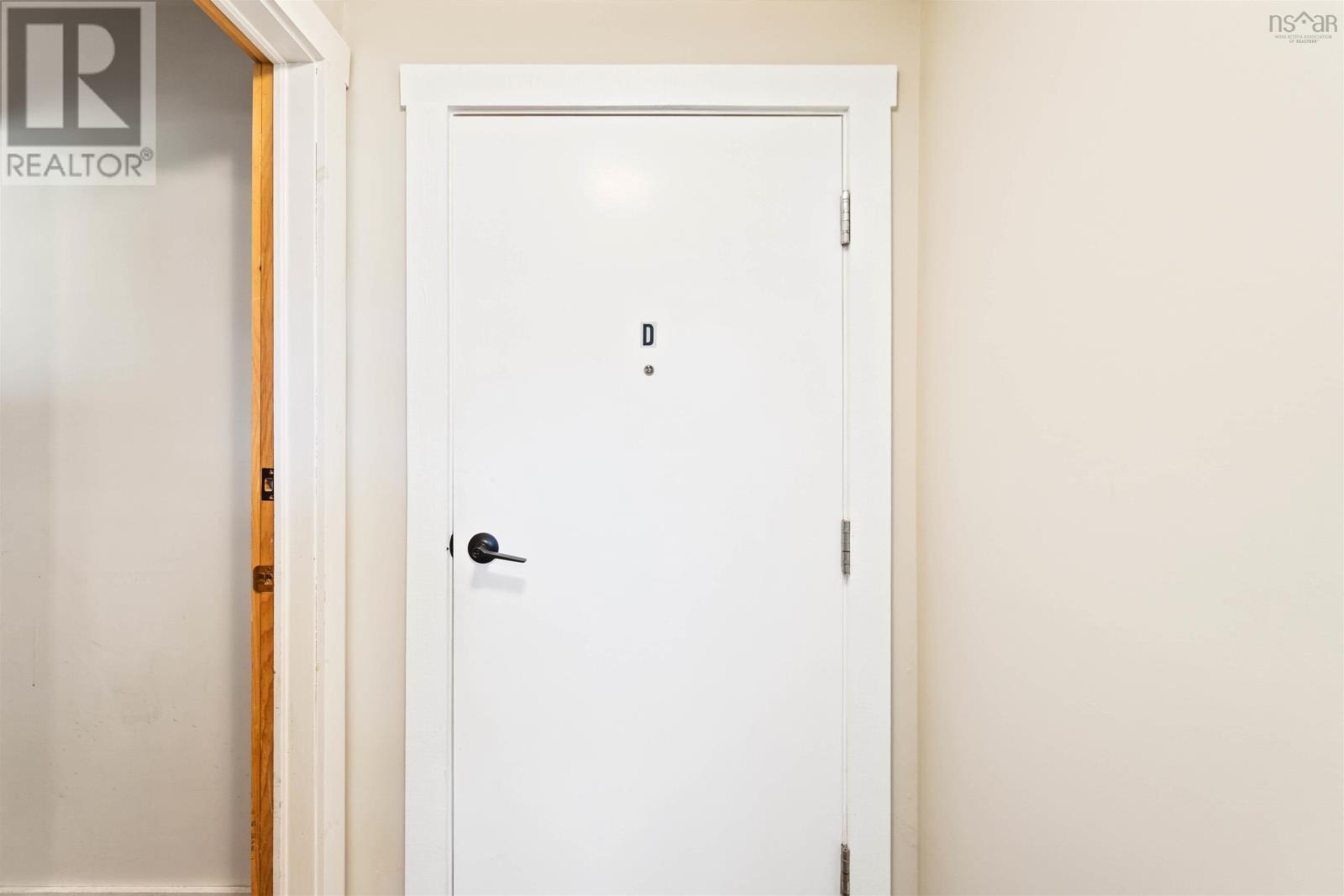18 Woodman Road Property Photo 35