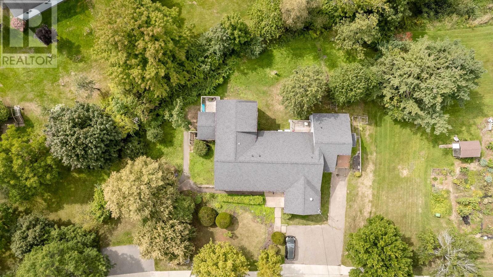 18 Woodman Road Property Photo 47