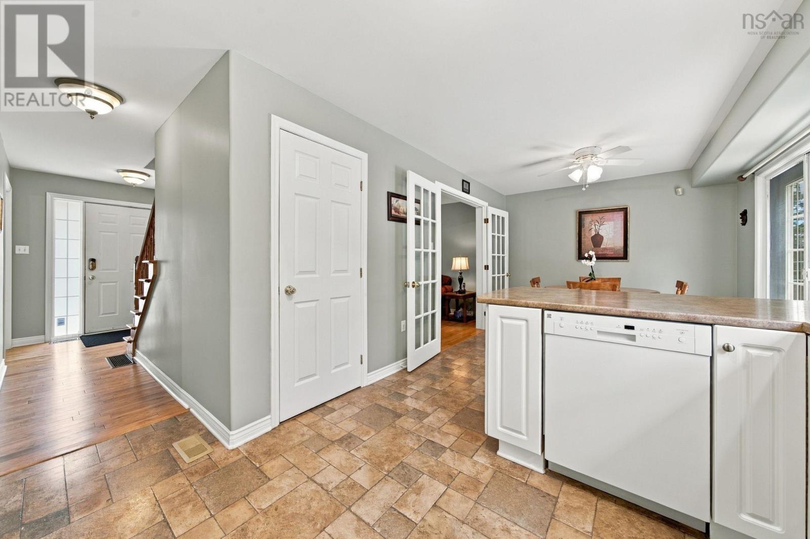 61 Terradore Lane Property Photo 14
