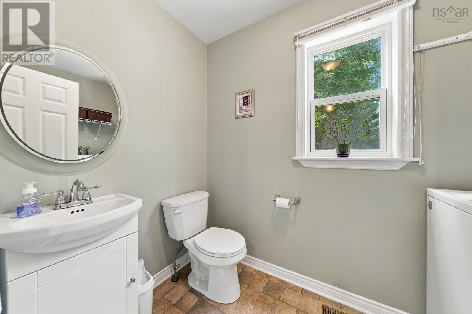 61 Terradore Lane Property Photo 19