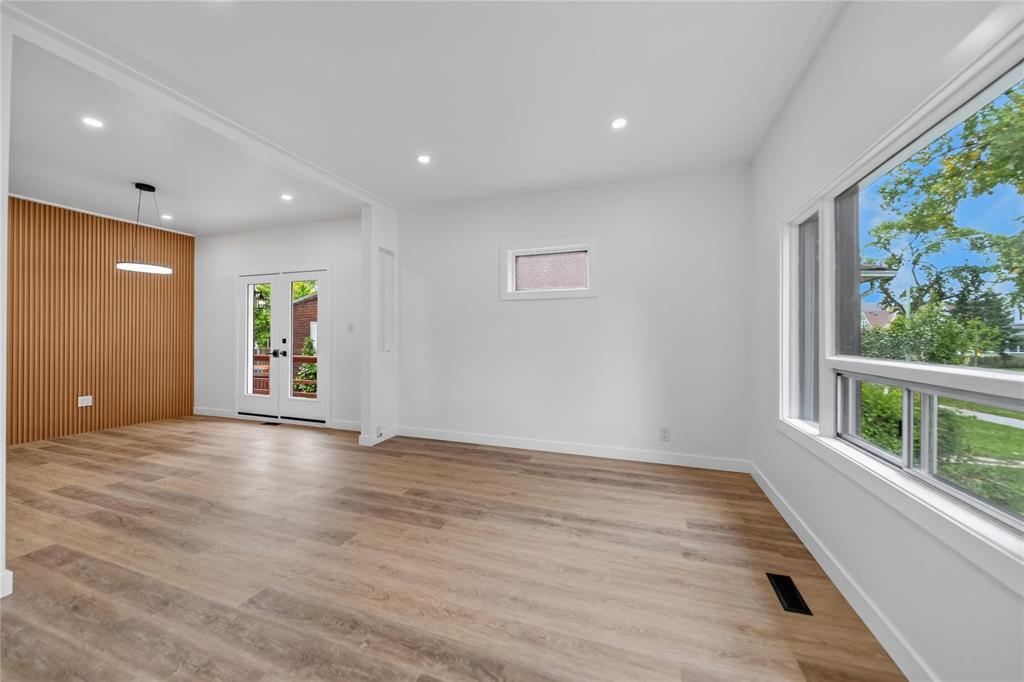 128 Luxton Avenue Property Photo 7