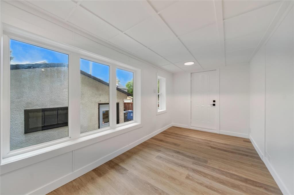 128 Luxton Avenue Property Photo 17