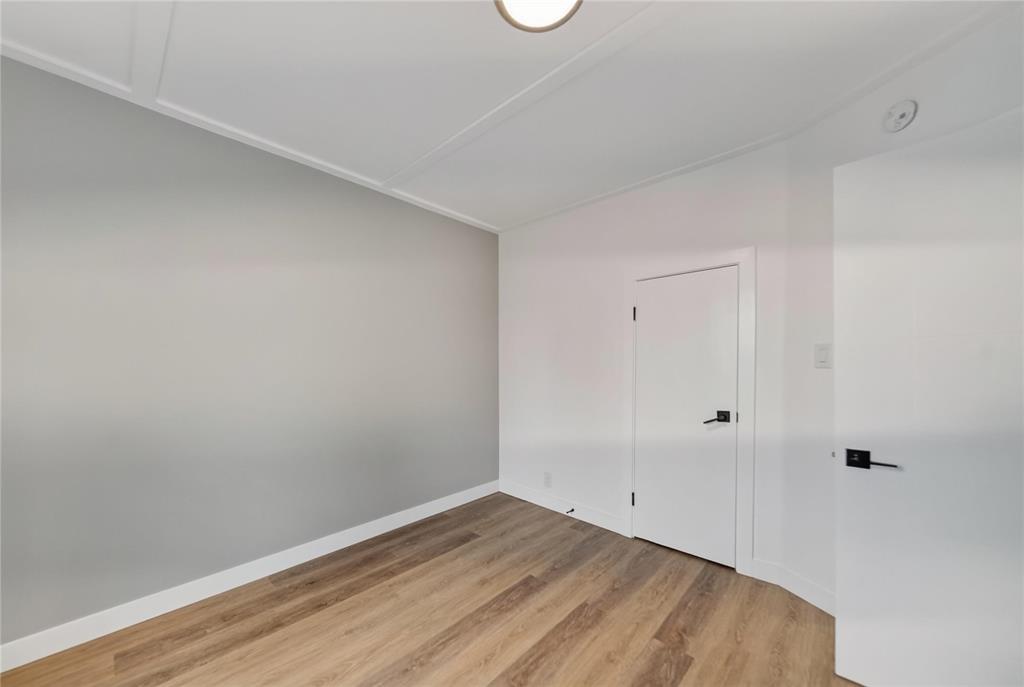 128 Luxton Avenue Property Photo 24