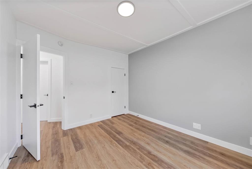 128 Luxton Avenue Property Photo 27