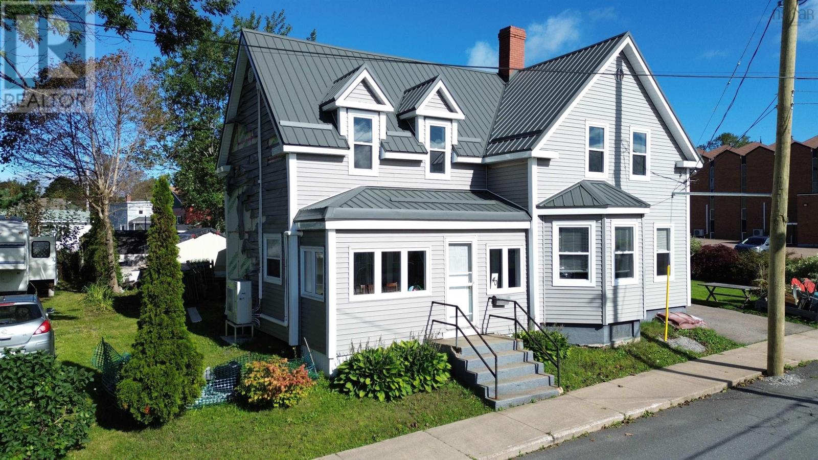 40 Pleasant Street