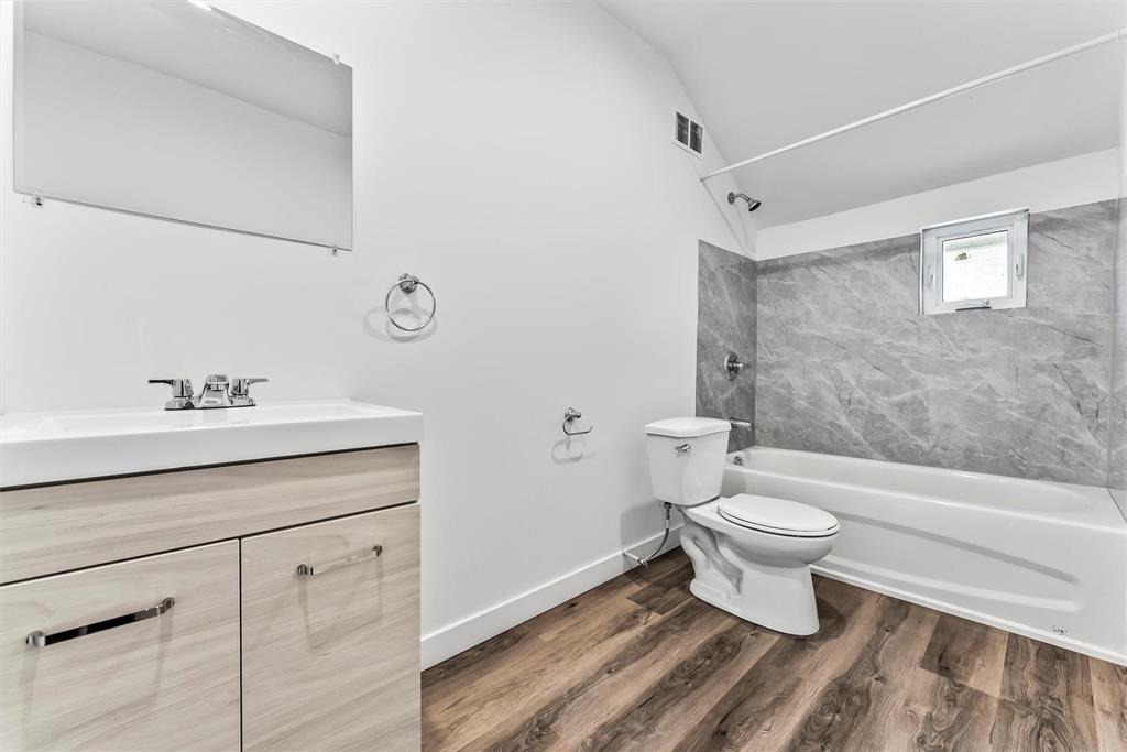 445 William Avenue Property Photo 12